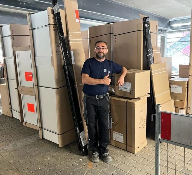 Handwerker von MA Raumgestaltung bei der Arbeit